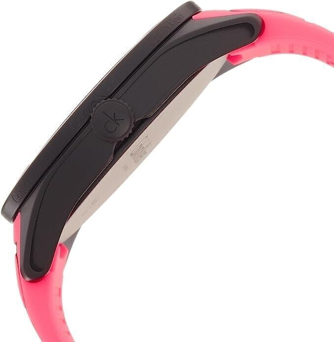 Neue, in der Schweiz hergestellte CALVIN KLEIN-Uhr mit rosa Zifferblatt