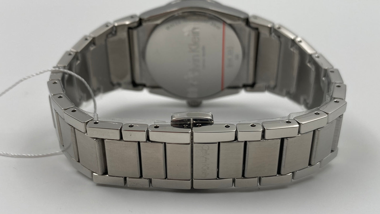 Neue, in der Schweiz hergestellte CALVIN KLEIN Step Damenuhr mit schwarzem Zifferblatt