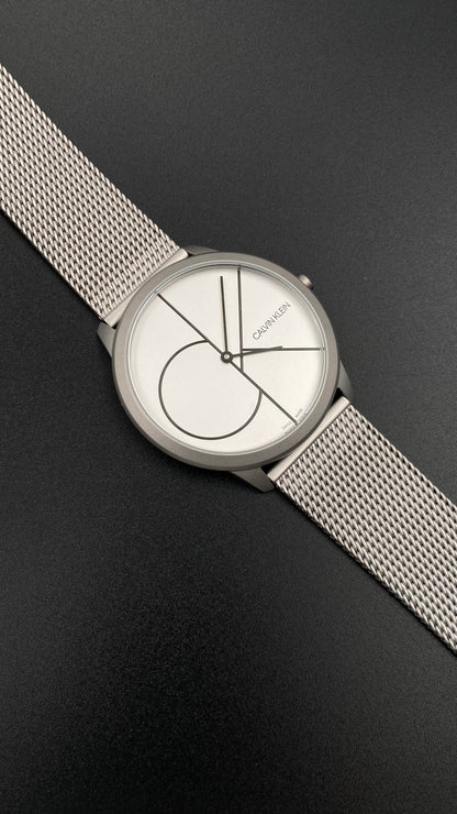 Neue, in der Schweiz hergestellte CALVIN KLEIN Minimal Quartz Herrenuhr mit weißem Zifferblatt