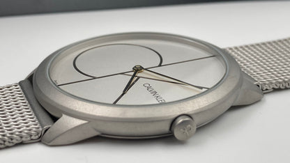 Neue, in der Schweiz hergestellte CALVIN KLEIN Minimal Quartz Herrenuhr mit weißem Zifferblatt