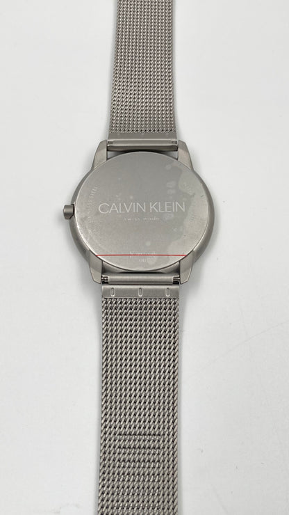 Neue, in der Schweiz hergestellte CALVIN KLEIN Minimal Quartz Herrenuhr mit weißem Zifferblatt