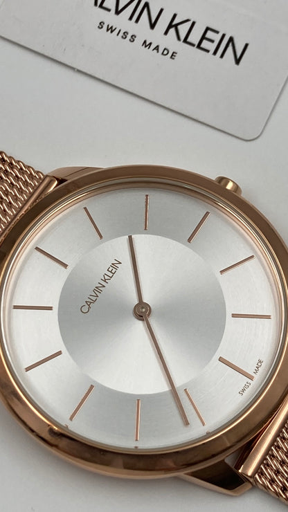 Neue, in der Schweiz hergestellte CALVIN KLEIN Unisex-Armbanduhr „Minimal“ in Roségold