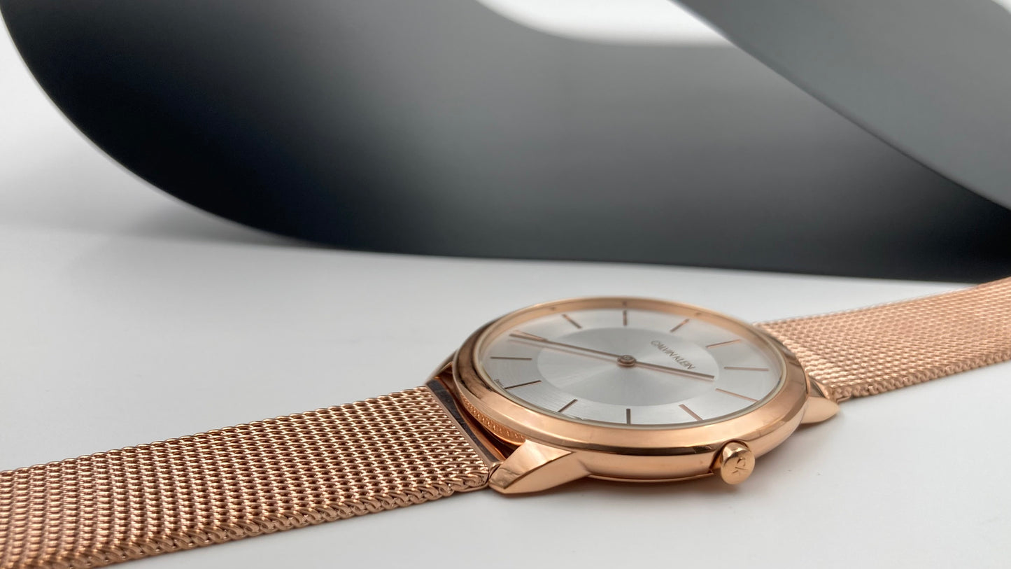 Neue, in der Schweiz hergestellte CALVIN KLEIN Unisex-Armbanduhr „Minimal“ in Roségold