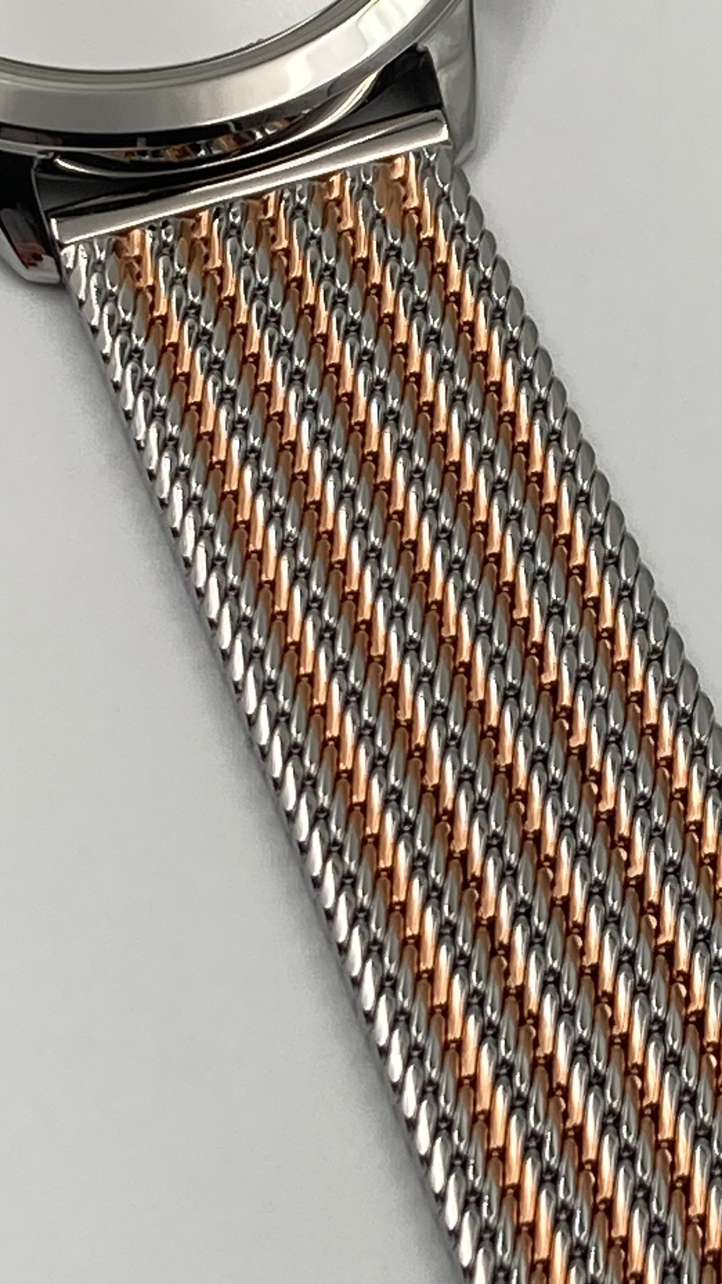 Neue, in der Schweiz hergestellte CALVIN KLEIN Minimal Quartz Unisex-Armbanduhr mit silbernem Zifferblatt