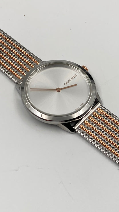 Neue, in der Schweiz hergestellte CALVIN KLEIN Minimal Quartz Unisex-Armbanduhr mit silbernem Zifferblatt