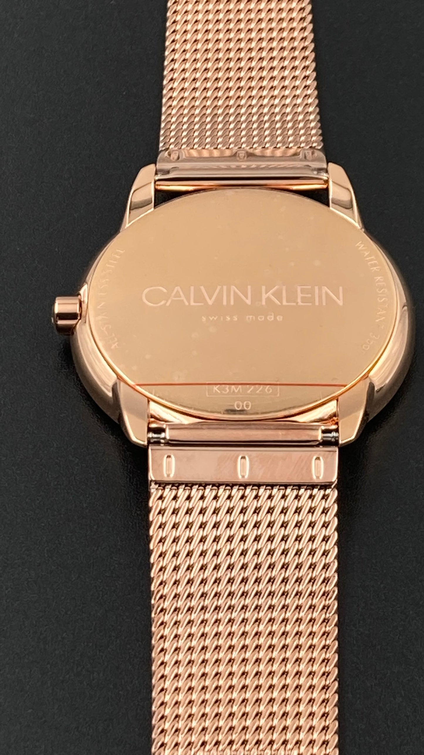 Neue, in der Schweiz hergestellte CALVIN KLEIN Minimal Quartz Damenuhr mit schwarzem Zifferblatt
