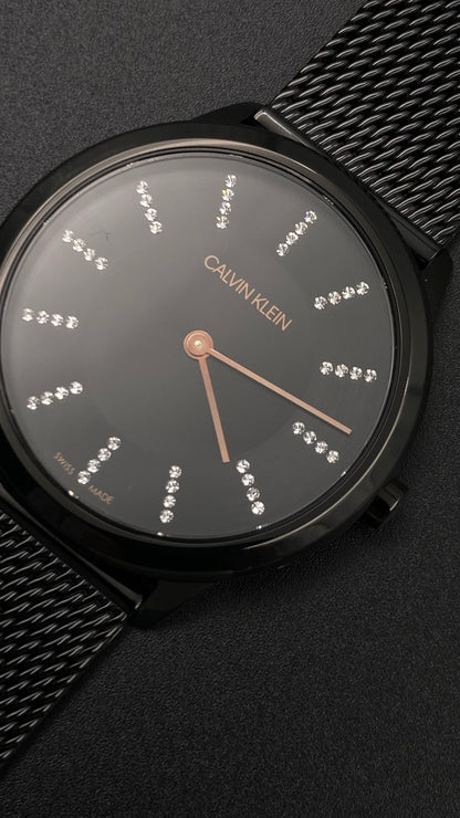 Neue, in der Schweiz hergestellte CALVIN KLEIN-Quarzuhr für Damen mit schwarzem Zifferblatt