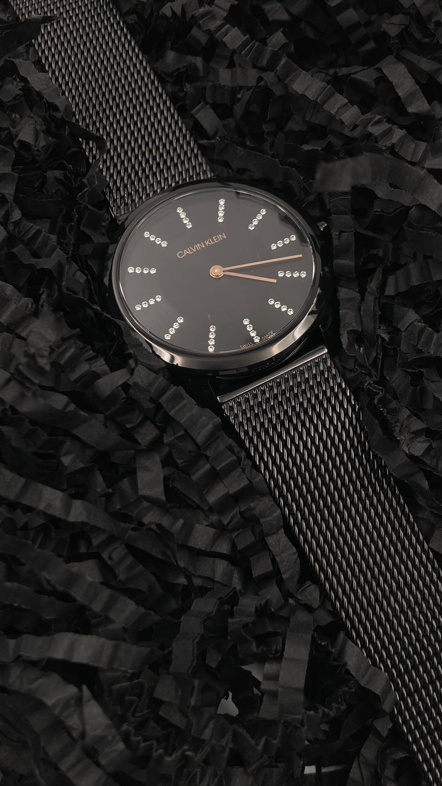 Neue, in der Schweiz hergestellte CALVIN KLEIN-Quarzuhr für Damen mit schwarzem Zifferblatt