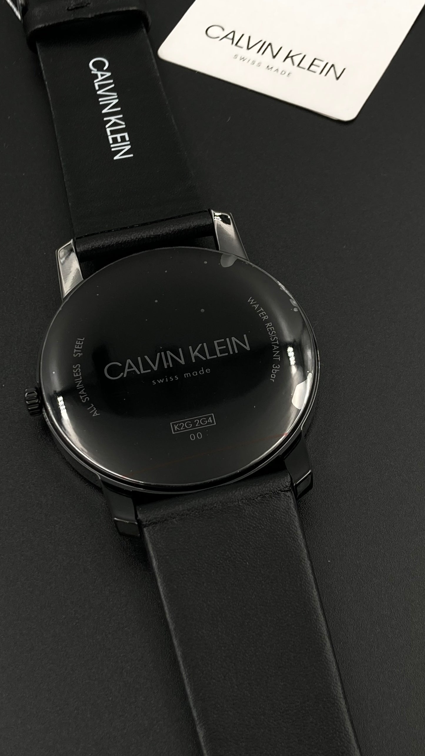 Neue, in der Schweiz hergestellte CALVIN KLEIN-Quarz-Herrenuhr mit schwarzem Zifferblatt