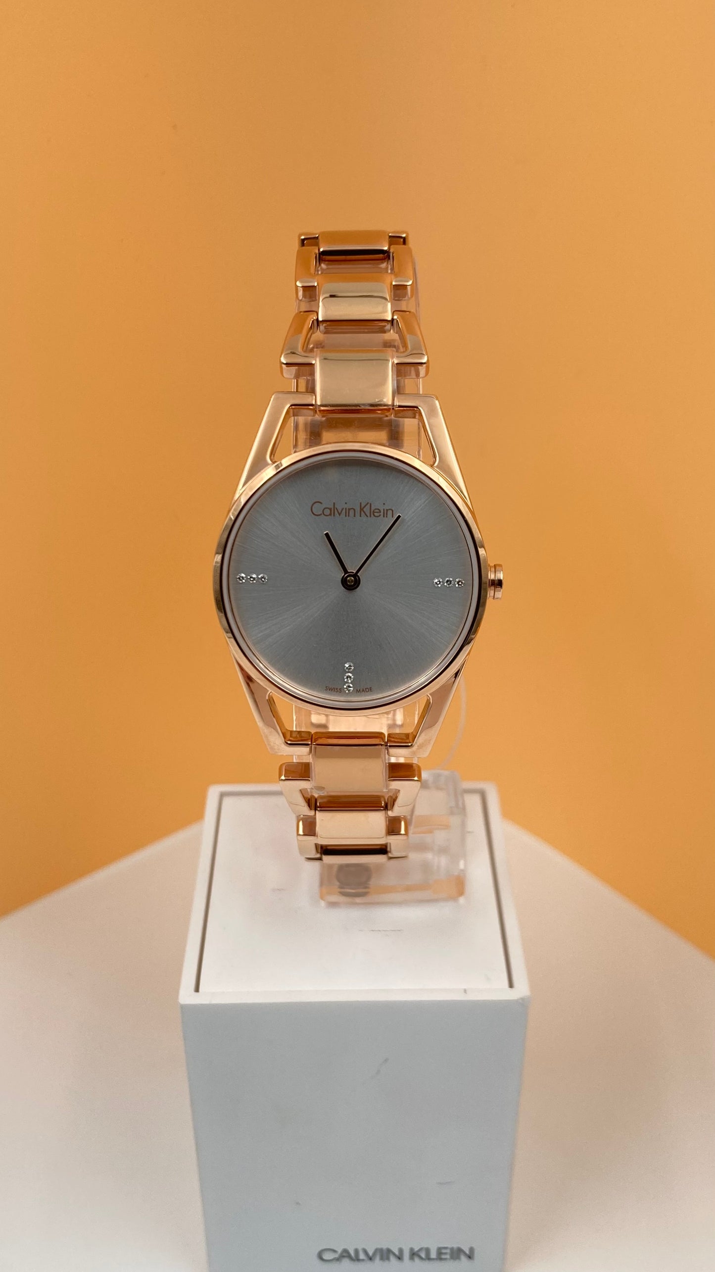 New Swiss Made CALVIN KLEIN Dainty Silver Dial Ladies Quartz Watch