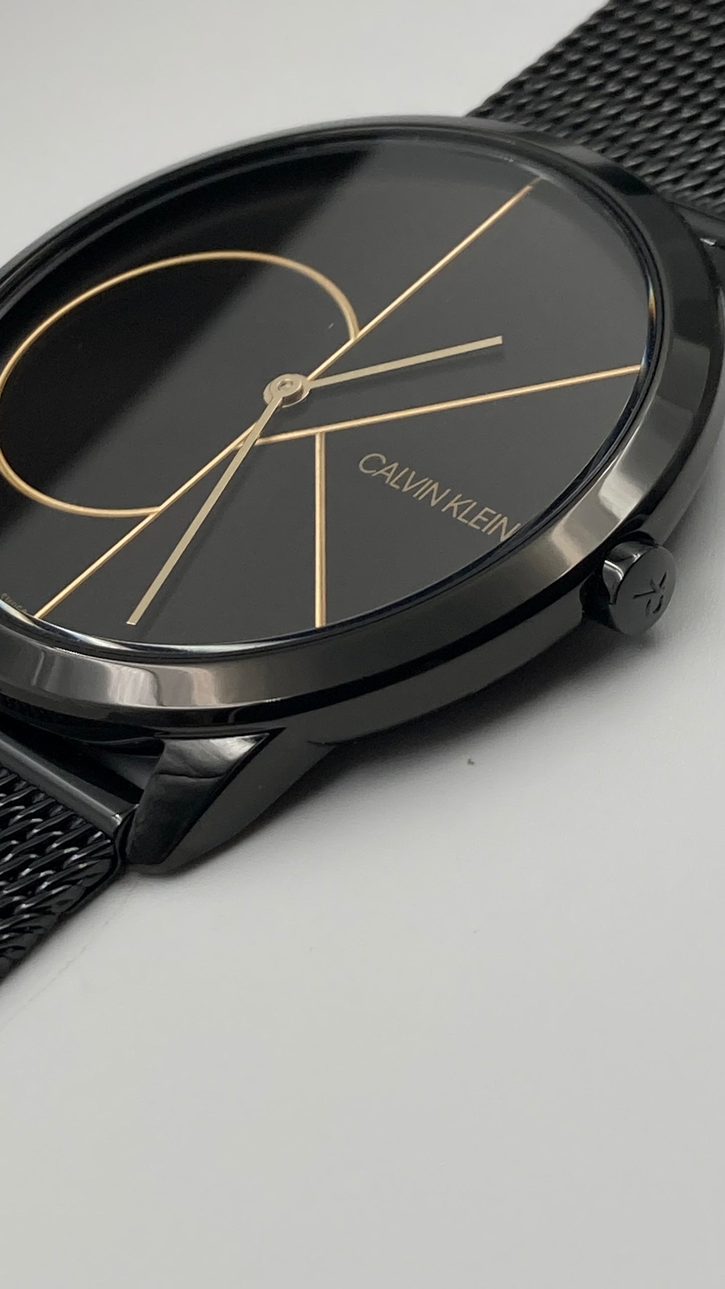 Neu Swiss Made Calvin Klein Herren Quarzuhr Edelstahl Schwarz Zifferblatt 40mmWa 