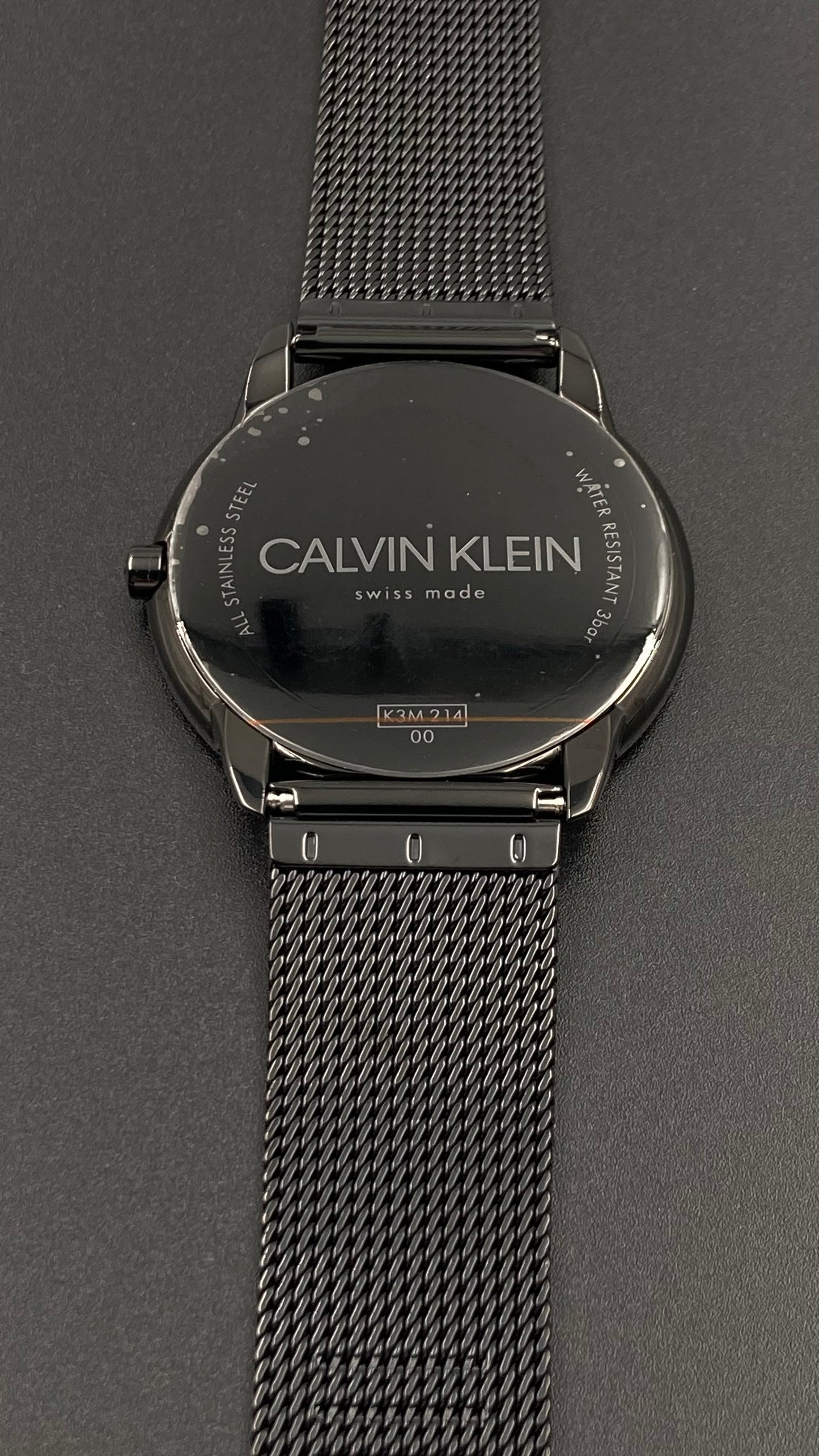 Neu Swiss Made Calvin Klein Herren Quarzuhr Edelstahl Schwarz Zifferblatt 40mmWa 