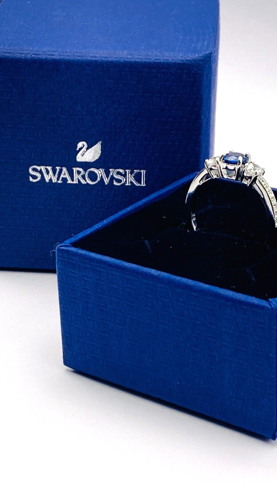 SWAROVSKI ATTRACT TRILOGY ROUND RING - SILVER/BLUE - SIZE 60