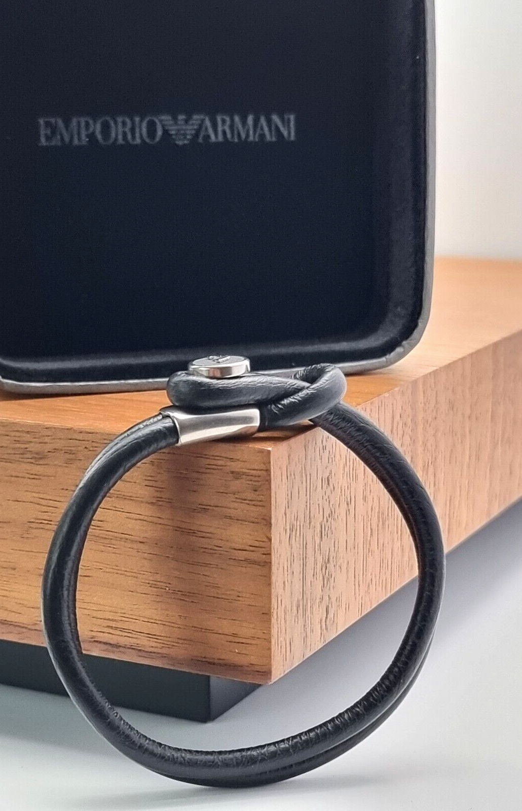 Neu EMPORIO ARMANI HERREN LEDERARMBAND EGS2212040 - SCHWARZ