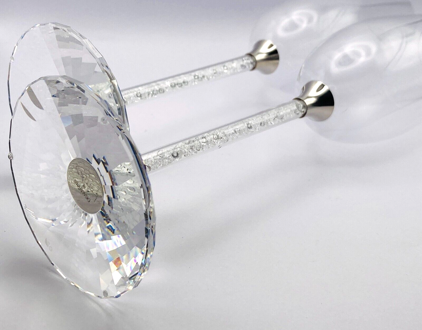 Neu SWAROVSKI CRYSTALLINE TOASTING FLUTES (SET MIT ZWEI)