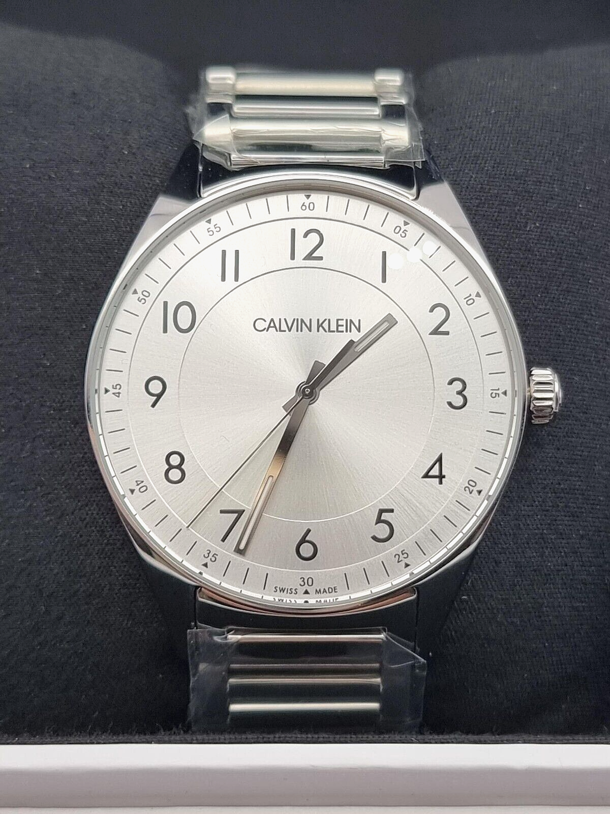 New Swiss Made CALVIN KLEIN Bright Silver Dial Men's Quartz Watch