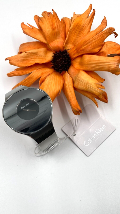 New Swiss Made CALVIN KLEIN Seamless Black Dial Small Bangle Ladies Quartz Watch