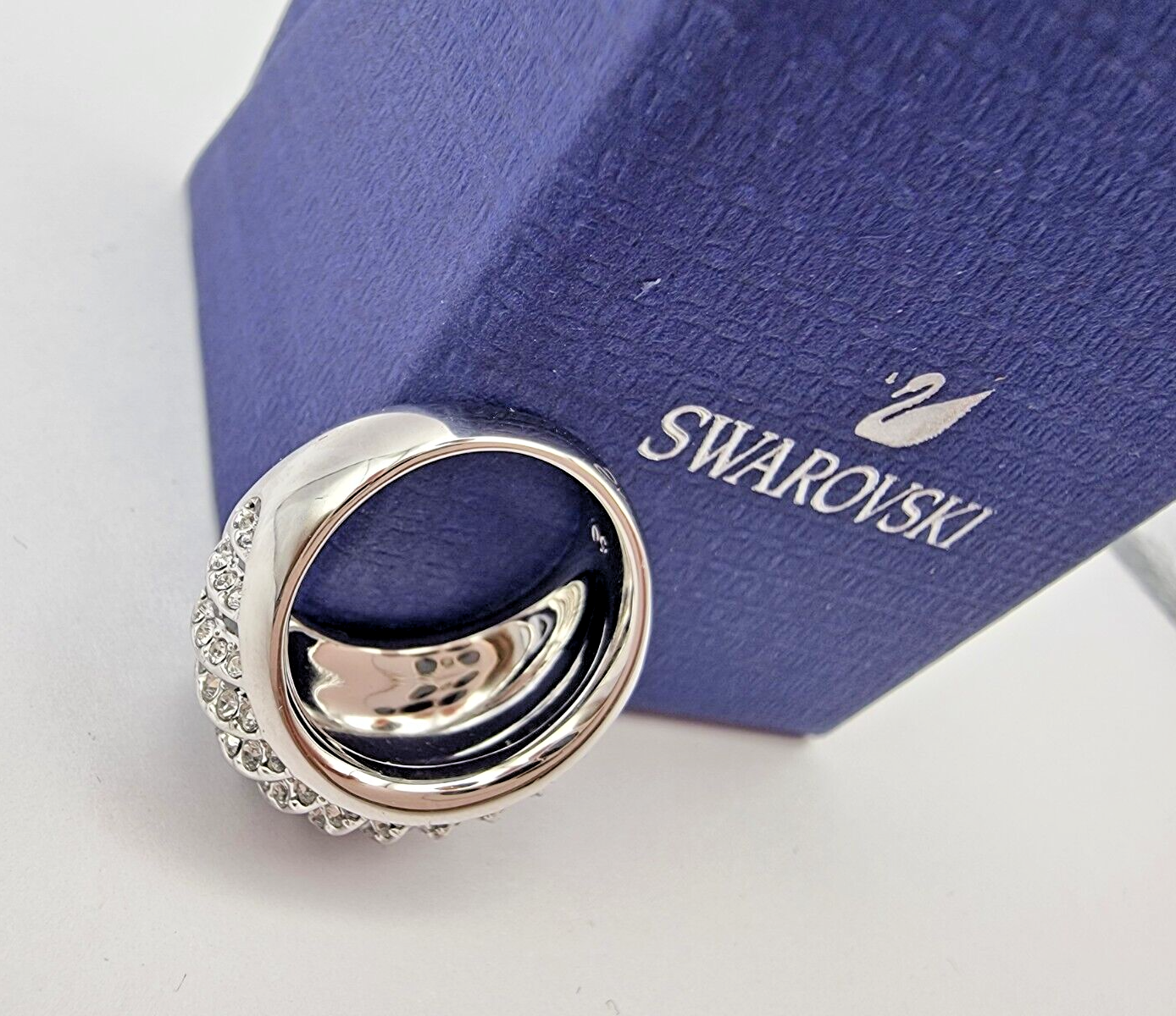 New SWAROVSKI JET CRYSTAL RING - LUXURY COLLECTION - SILBER/ANTHRAZIT - GR. 50