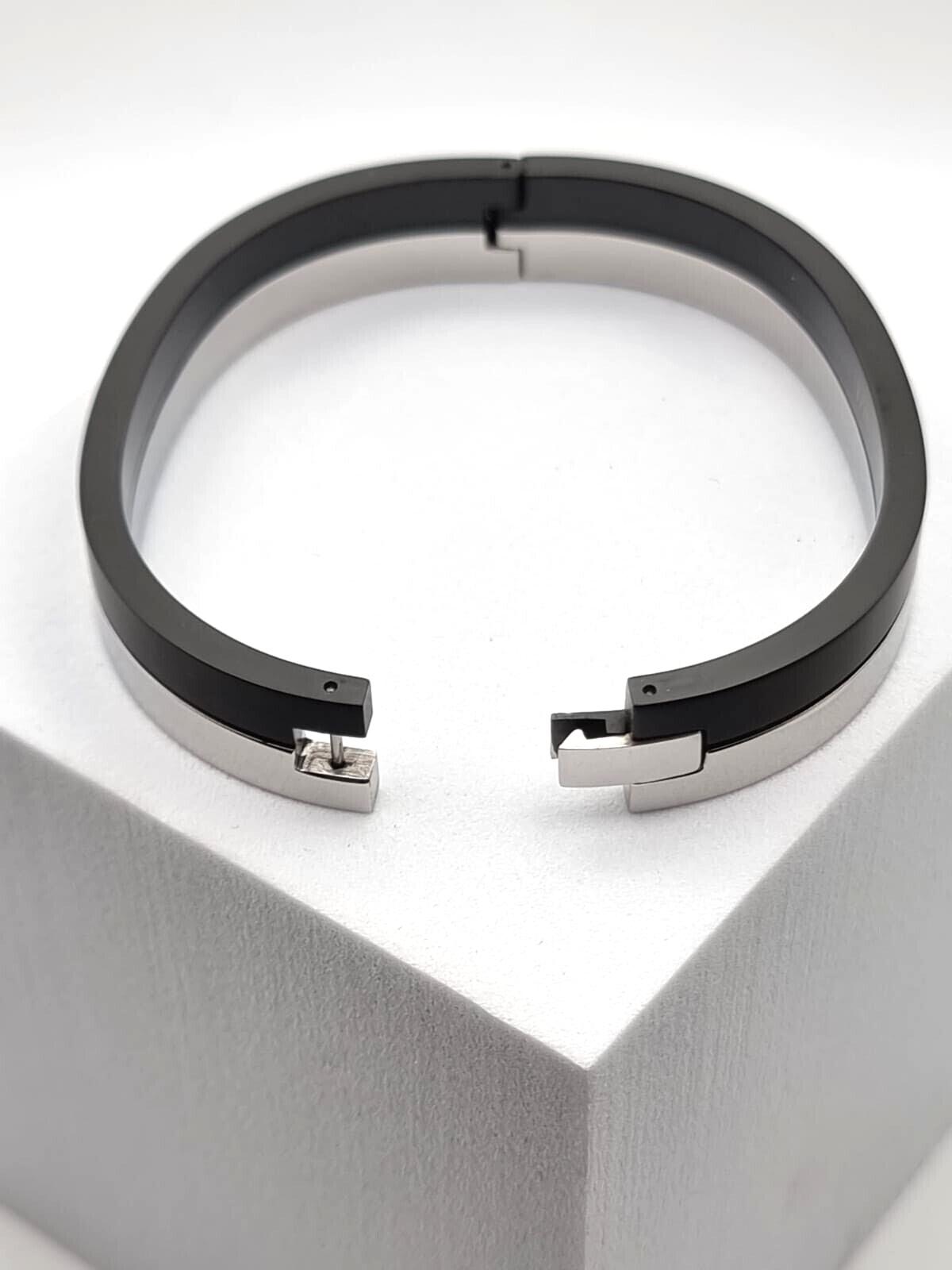 New CALVIN KLEIN BOOST STAINLESS STEEL BRACELET KJ5RBD21010M - SILVER - M