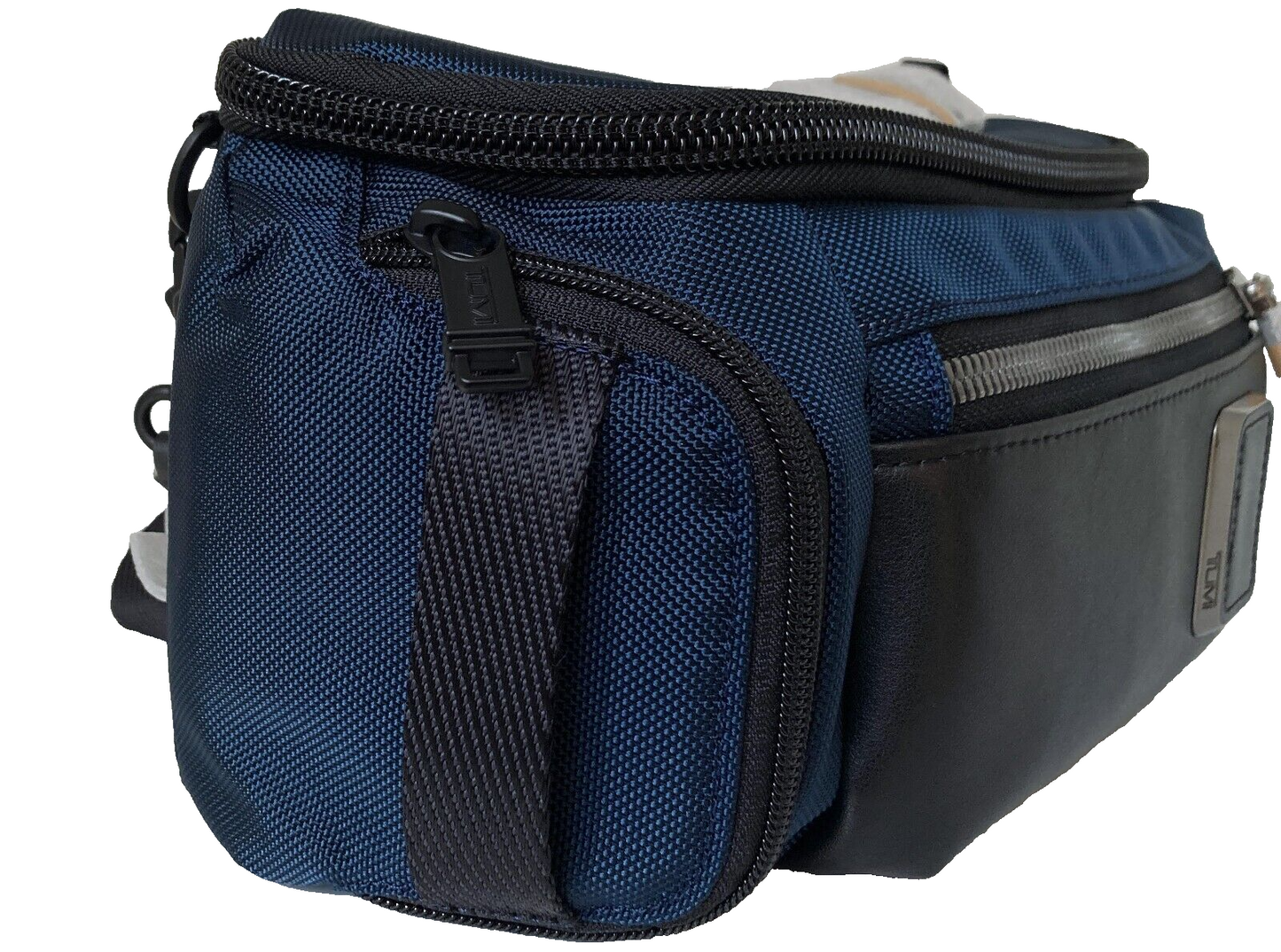 New TUMI Kelley Sling - NAVY