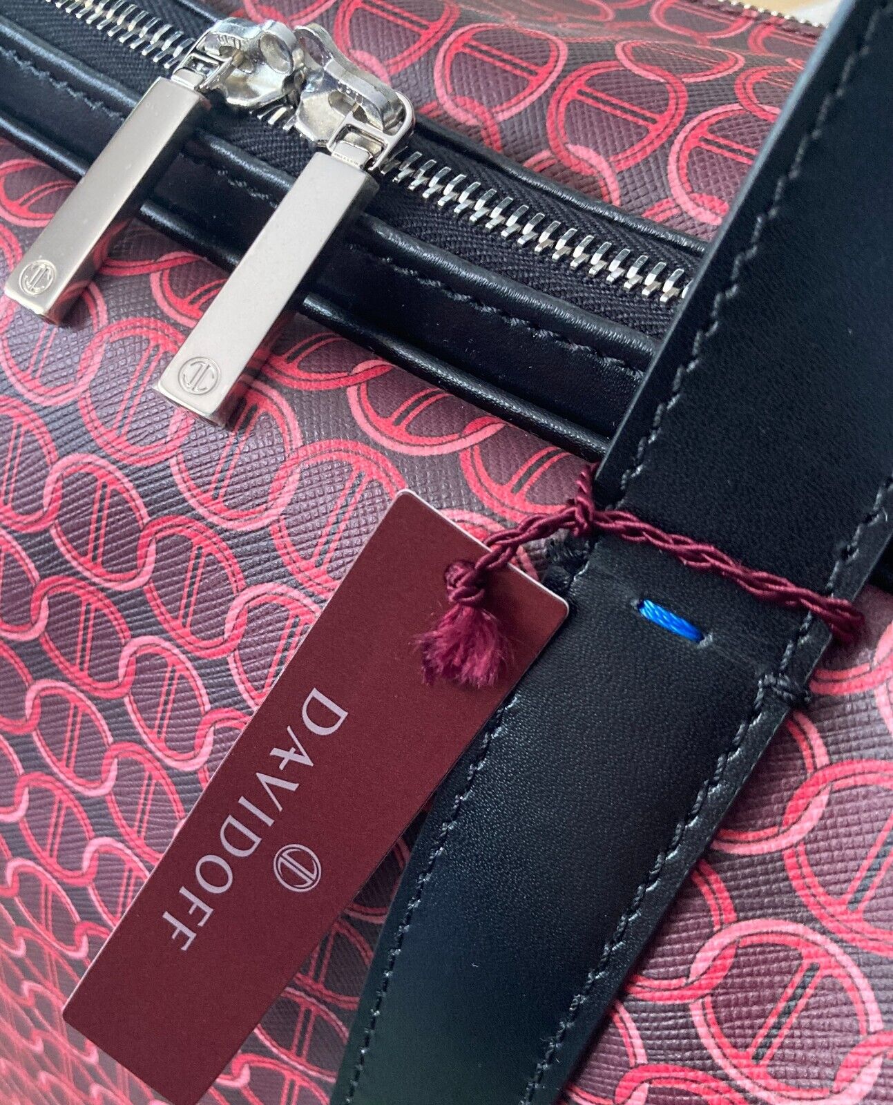 Neu DAVIDOFF LG COLORAMA SOFT SUITCASE 2 REISSVERSCHLÜSSE - ROT 