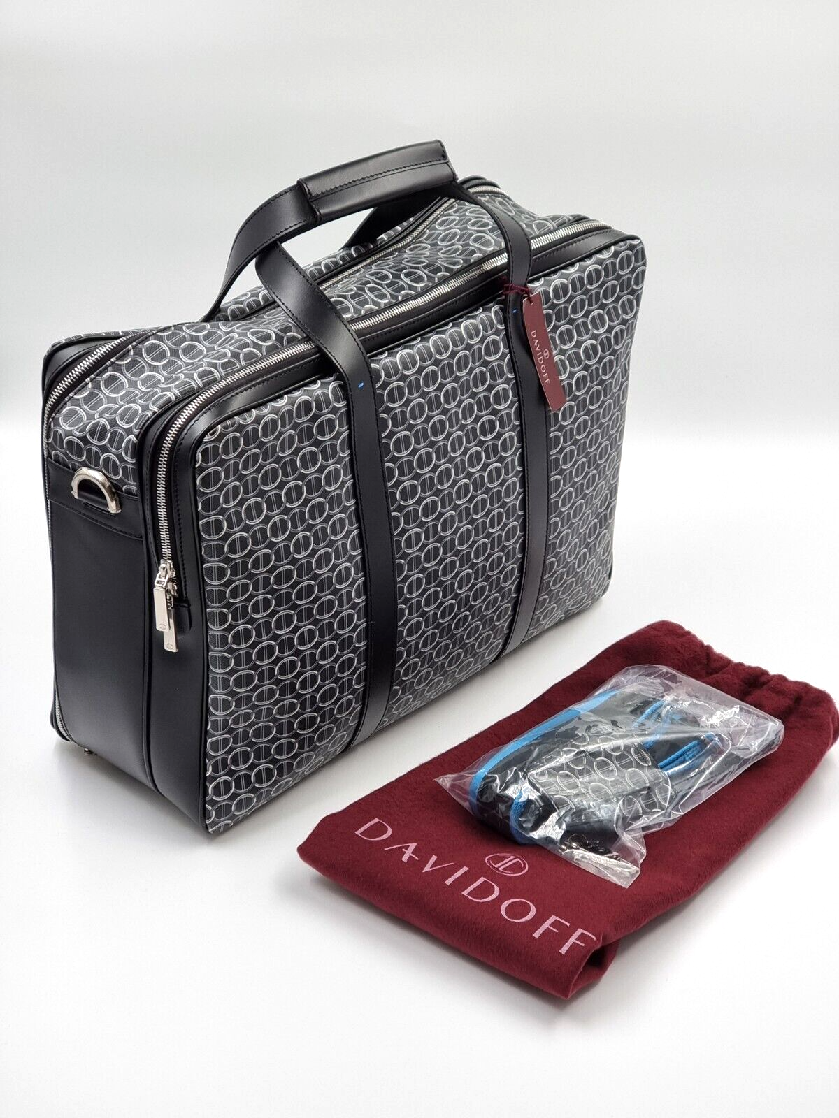 Neu DAVIDOFF LG COLORAMA SOFT SUITCASE 2 REISSVERSCHLÜSSE - SCHWARZ