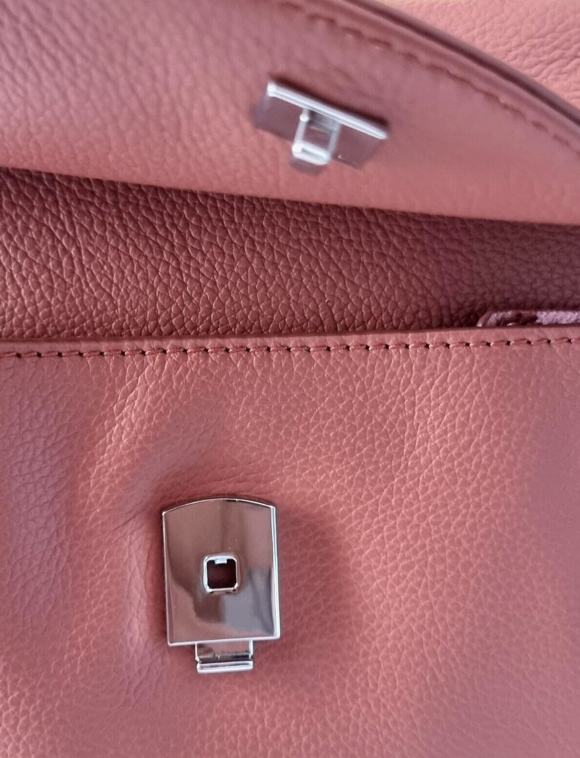 Neu COCCINELLE CONCRETE BAG M - DUSTY PINK