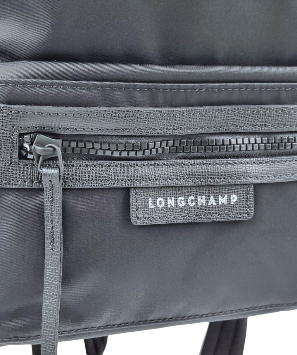 LONGCHAMP LE PLIAGE NEO BACKPACK MEDIUM - BLACK