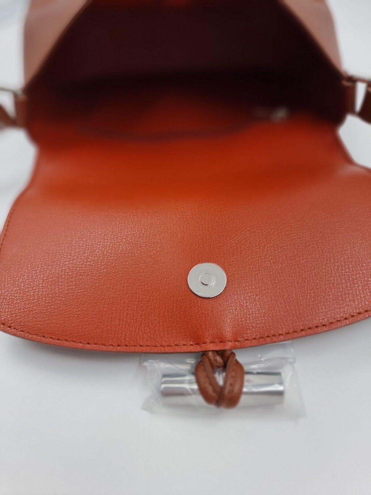 LONGCHAMP ROSEAU LEATHER XBODY BAG - CARAMEL