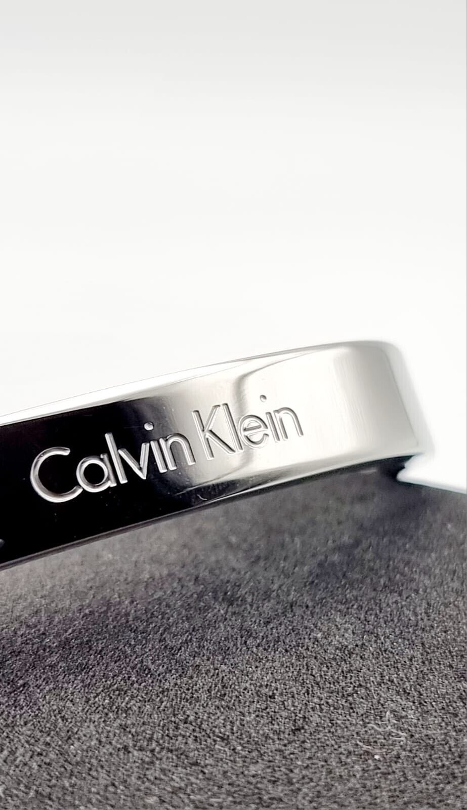 New CALVIN KLEIN HOOK KJ06BD0401XS STAINLESS STEEL BANGLE - SIZE XS