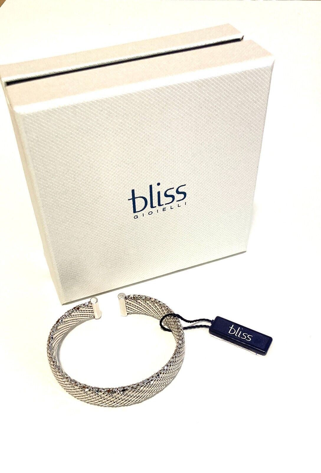 New BLISS COSMOPOLITAN BANGLE - SILVER