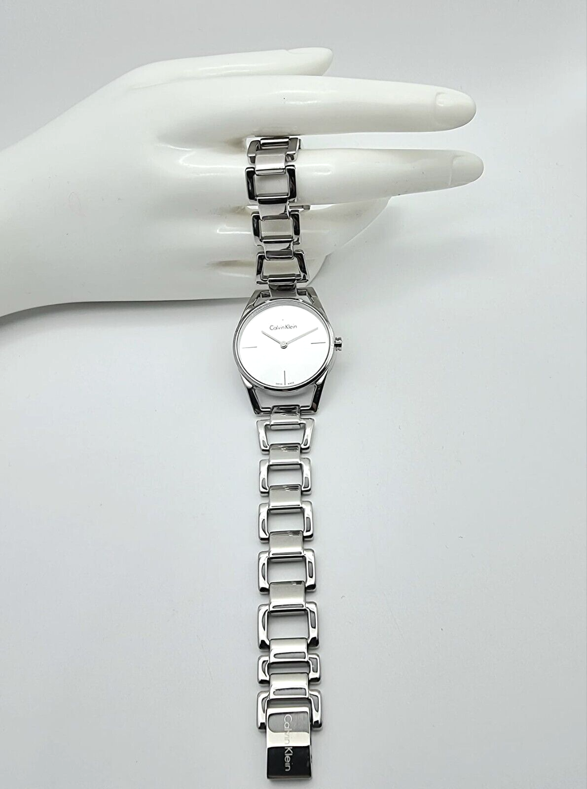 New Swiss Made CALVIN KLEIN Dainty Quartz Silver Dial Ladies Watch