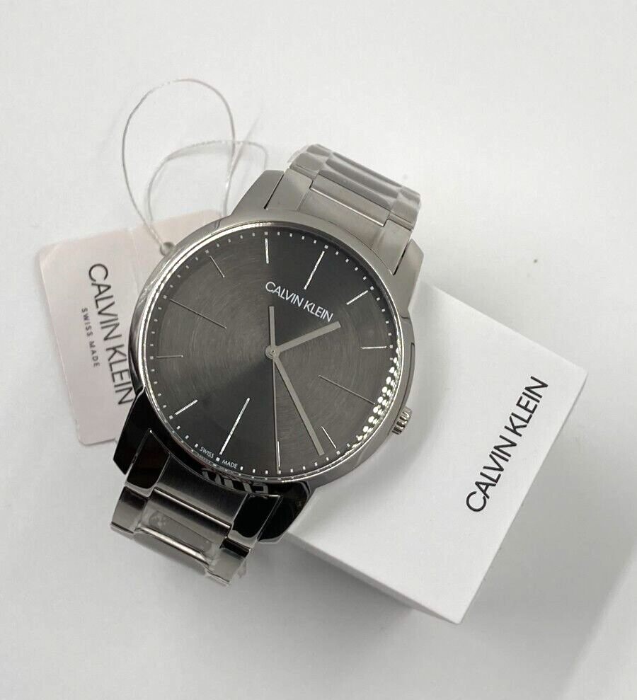 Neue, in der Schweiz hergestellte CALVIN KLEIN City-Uhr mit grauem Zifferblatt