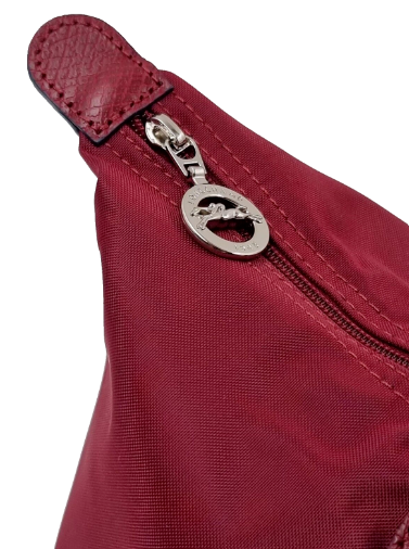 New LONGCHAMP LE PLIAGE CLUB SHOULDER BAG MEDIUM - GARNET RED