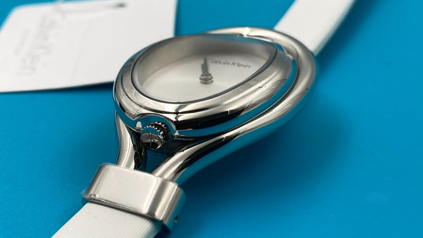 Neue, in der Schweiz hergestellte CALVIN KLEIN-Damen-Quarzuhr mit weißem Zifferblatt