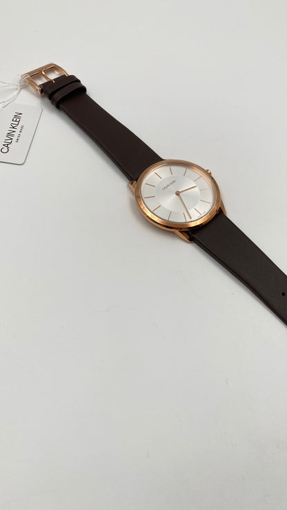 Neue, in der Schweiz hergestellte CALVIN KLEIN Minimal Quartz Herrenuhr mit silbernem Zifferblatt