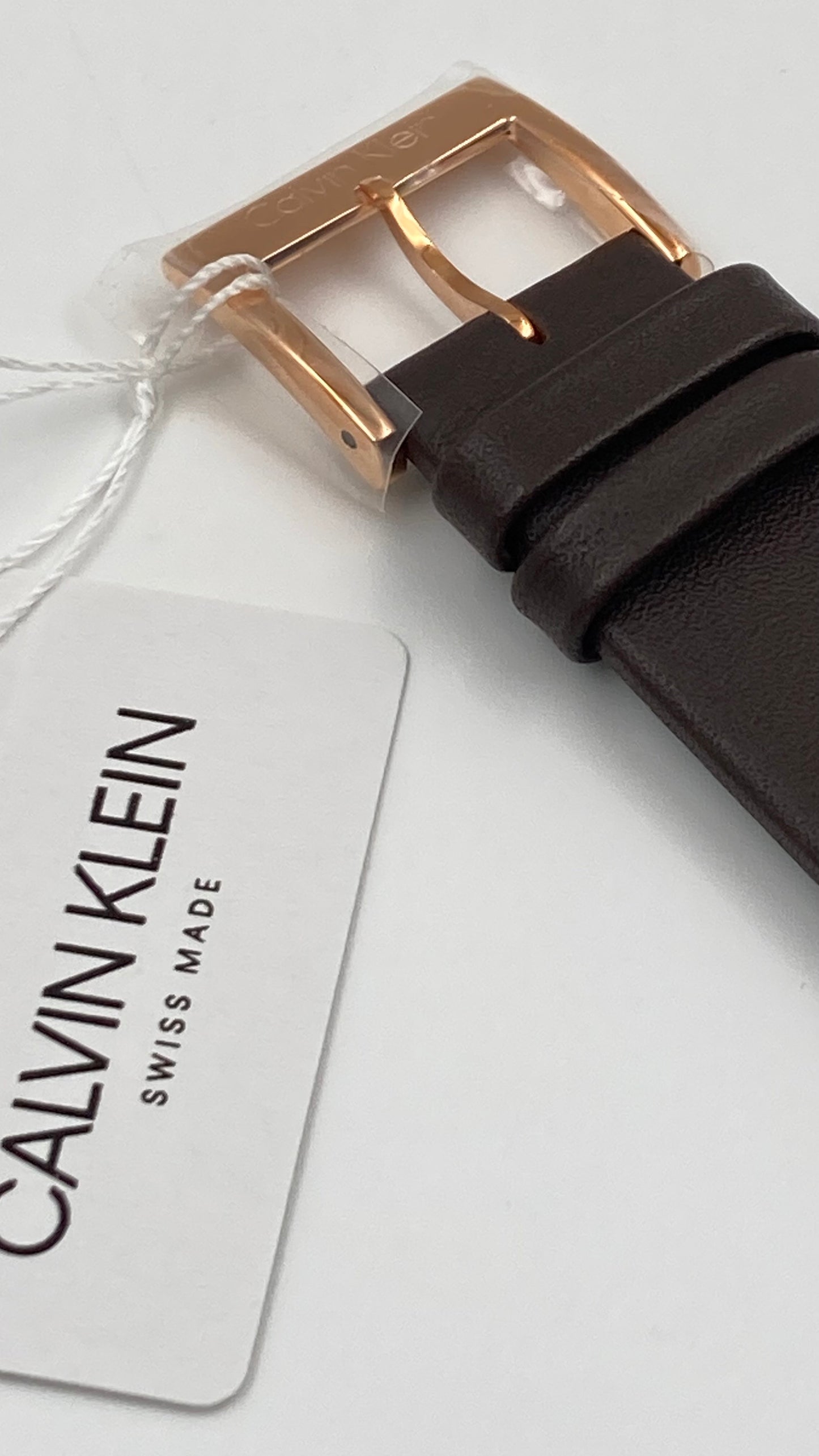 Neue, in der Schweiz hergestellte CALVIN KLEIN Minimal Quartz Herrenuhr mit silbernem Zifferblatt