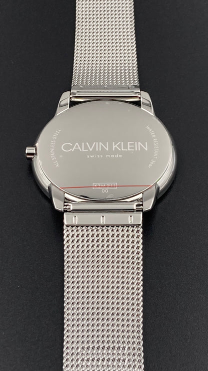 Neue, in der Schweiz hergestellte CALVIN KLEIN Minimal Quartz Herrenuhr mit silbernem Zifferblatt
