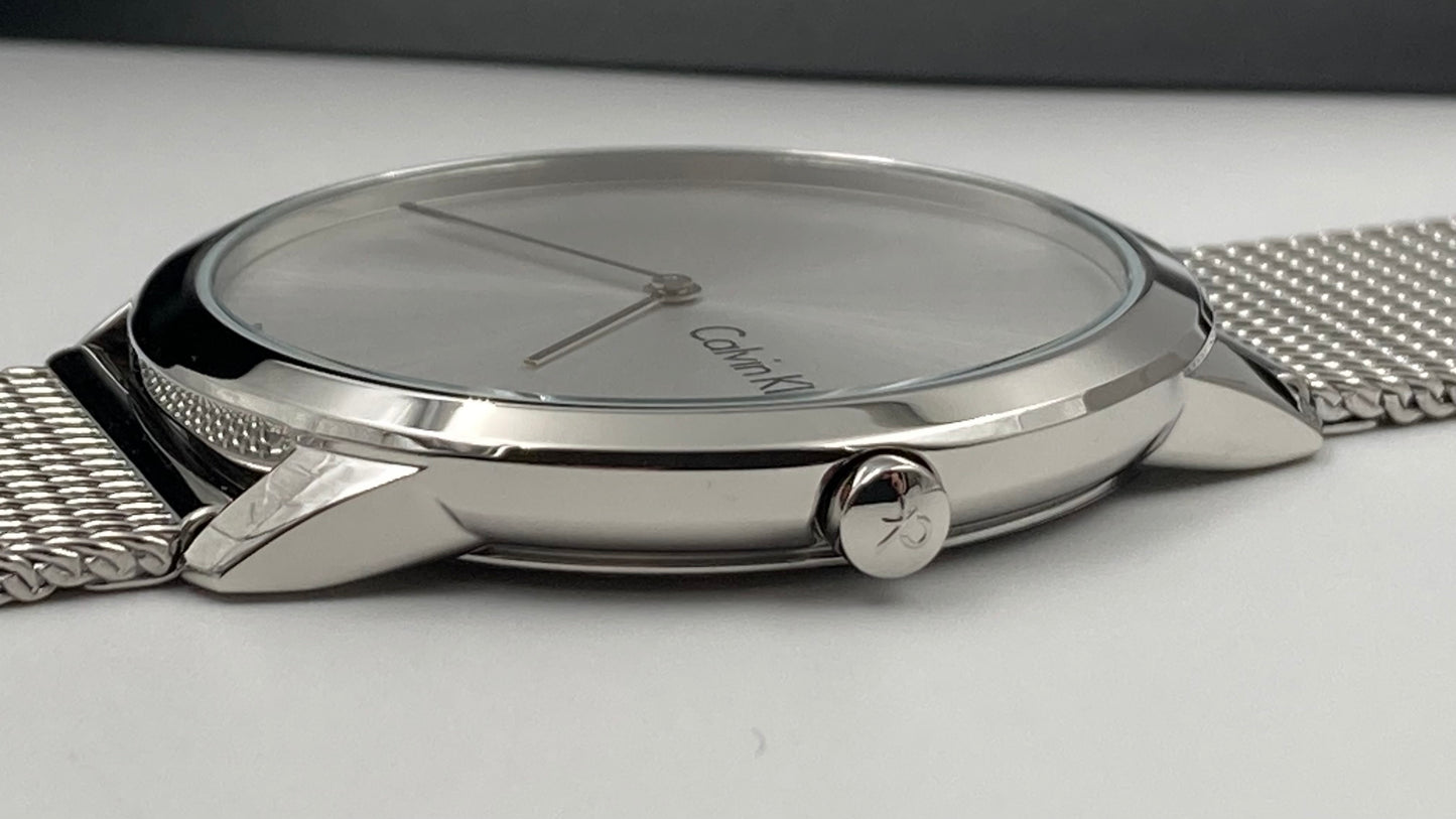 Neue, in der Schweiz hergestellte CALVIN KLEIN Minimal Quartz Herrenuhr mit silbernem Zifferblatt
