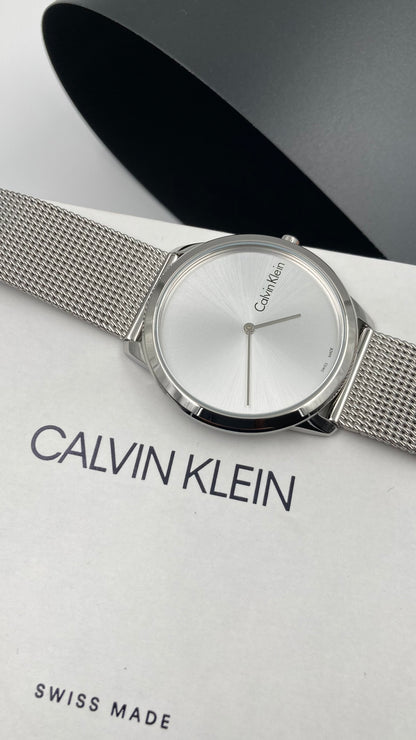 Neue, in der Schweiz hergestellte CALVIN KLEIN Minimal Quartz Herrenuhr mit silbernem Zifferblatt