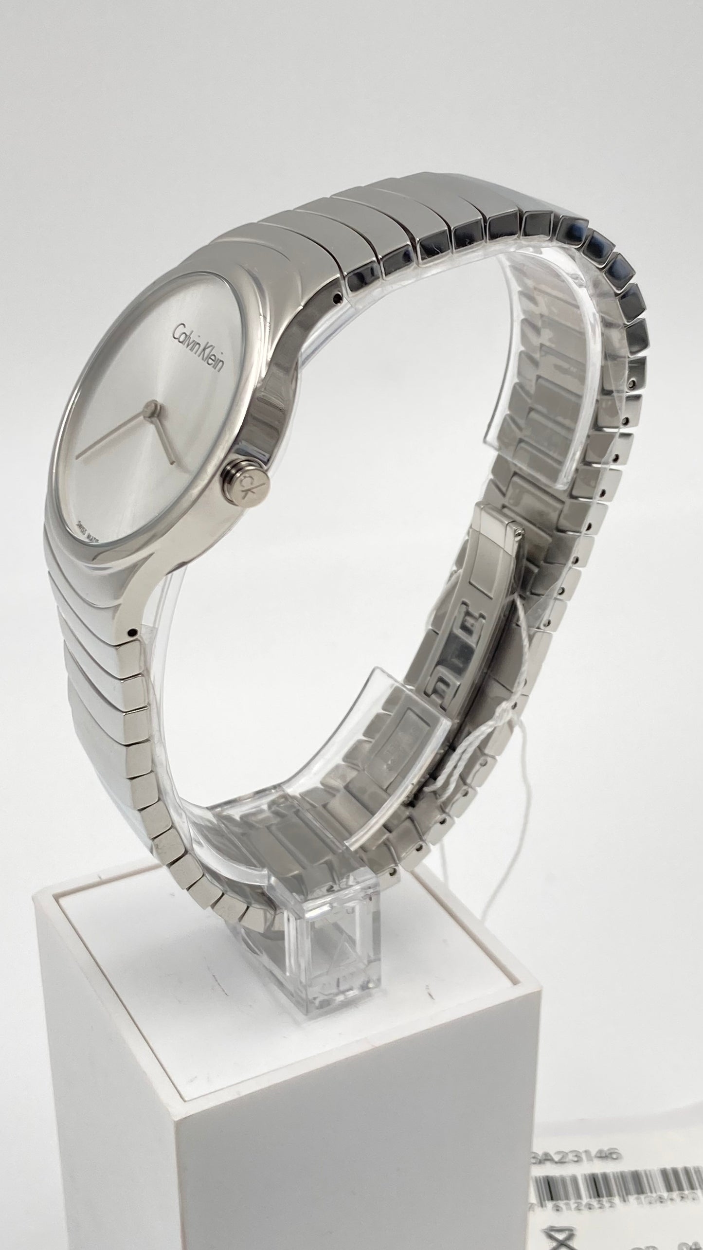 Neue, in der Schweiz hergestellte CALVIN KLEIN Whirl Damenuhr aus Edelstahl mit silbernem Zifferblatt