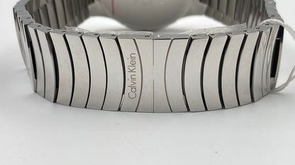 Neue, in der Schweiz hergestellte CALVIN KLEIN Whirl Damenuhr aus Edelstahl mit schwarzem Zifferblatt