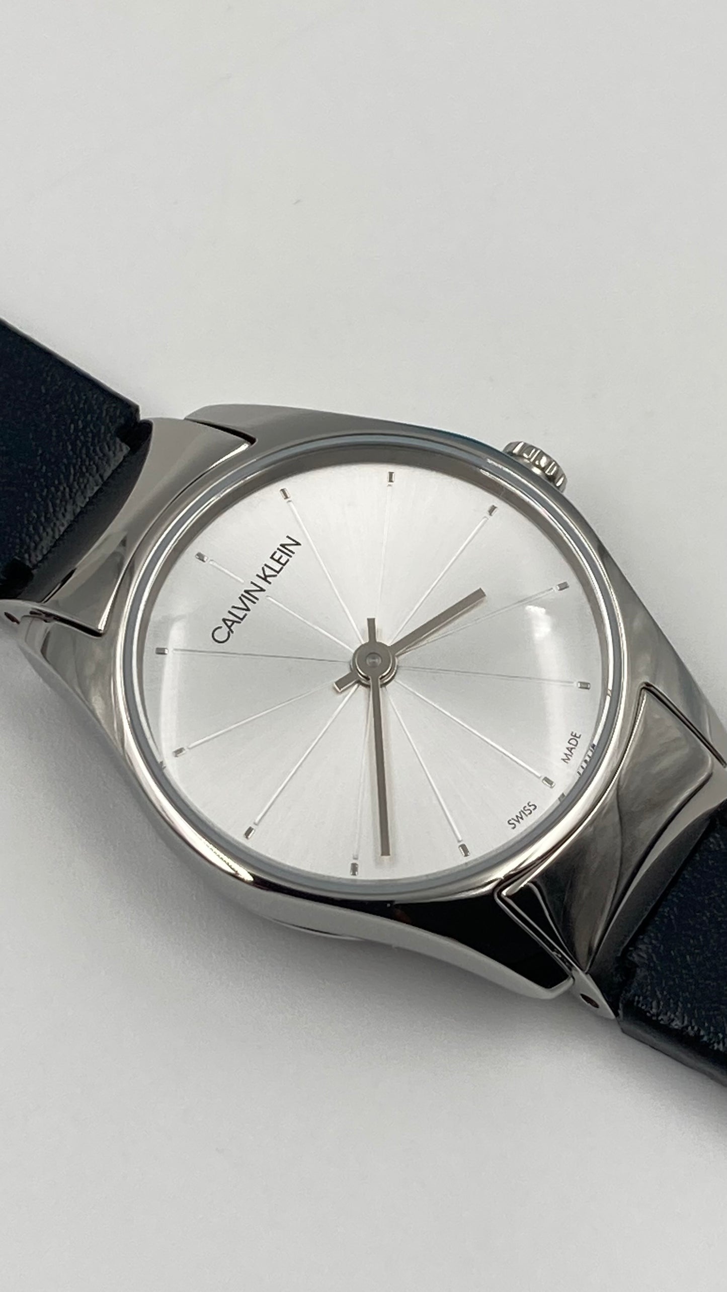 New Swiss Made CALVIN KLEIN Classic Quartz Silver Dial Ladies Watch