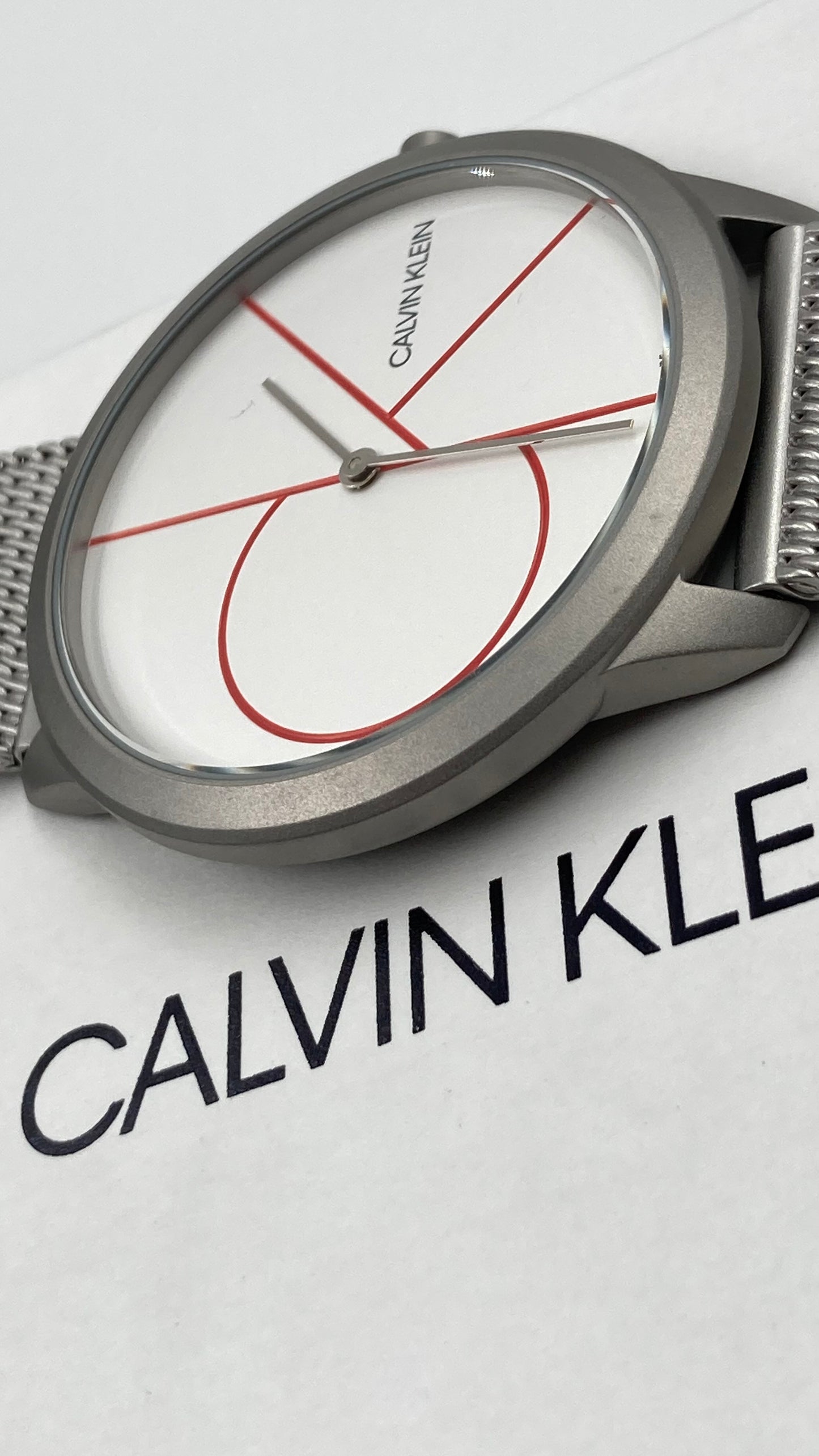 Neue, in der Schweiz hergestellte CALVIN KLEIN City Herrenuhr aus Edelstahl