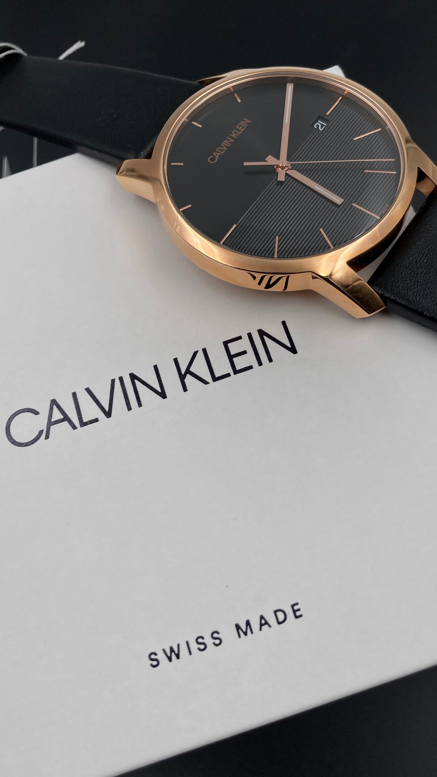 Neue, in der Schweiz hergestellte CALVIN KLEIN CITY-Uhr