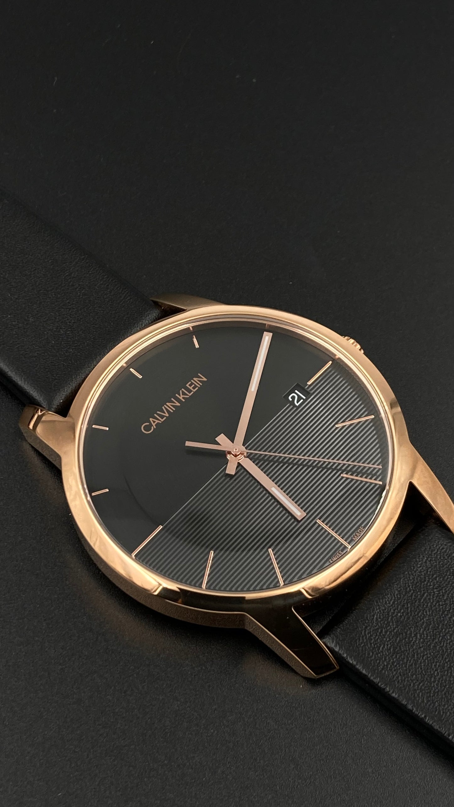 Neue, in der Schweiz hergestellte CALVIN KLEIN CITY-Uhr