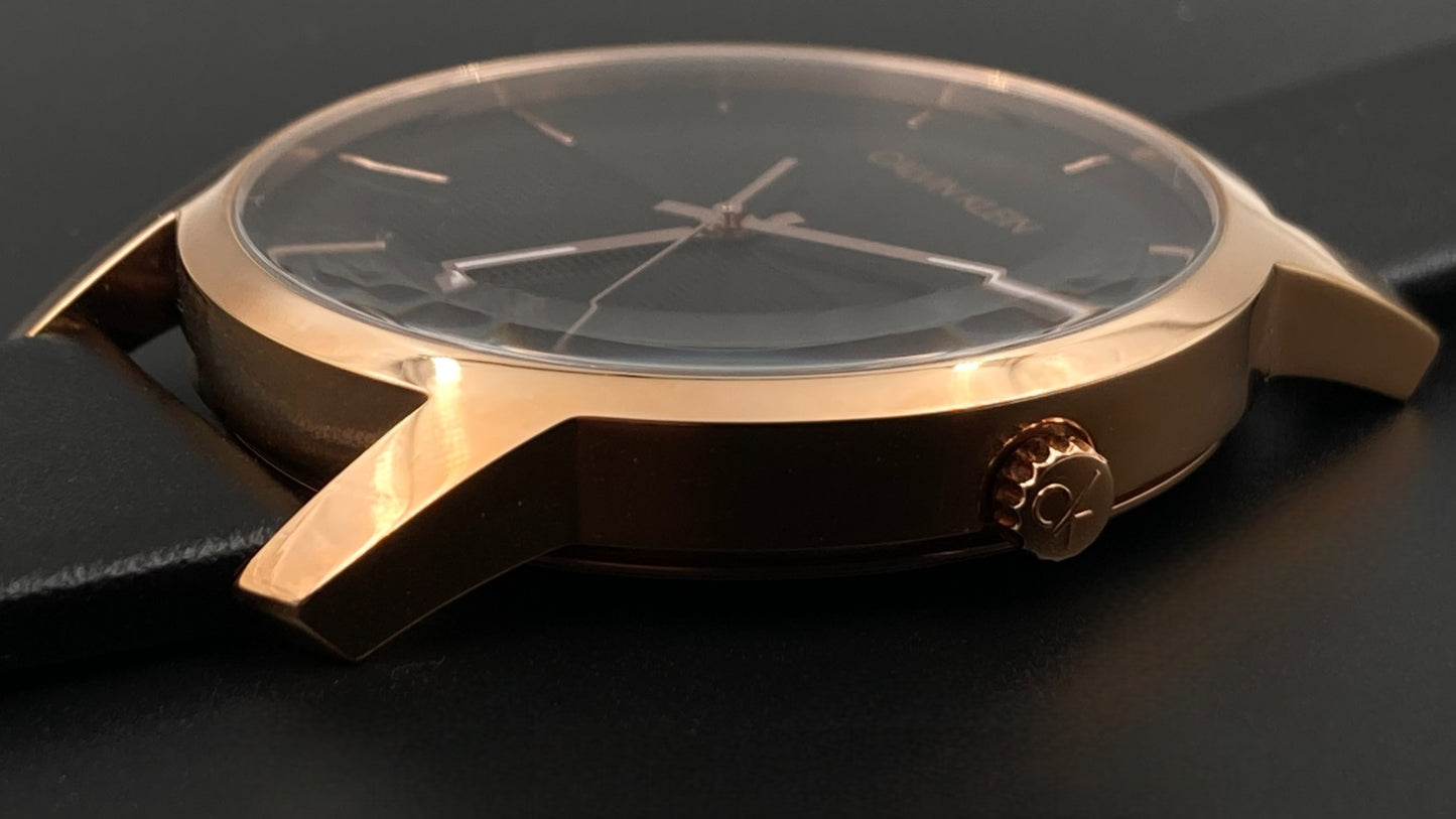 Neue, in der Schweiz hergestellte CALVIN KLEIN CITY-Uhr