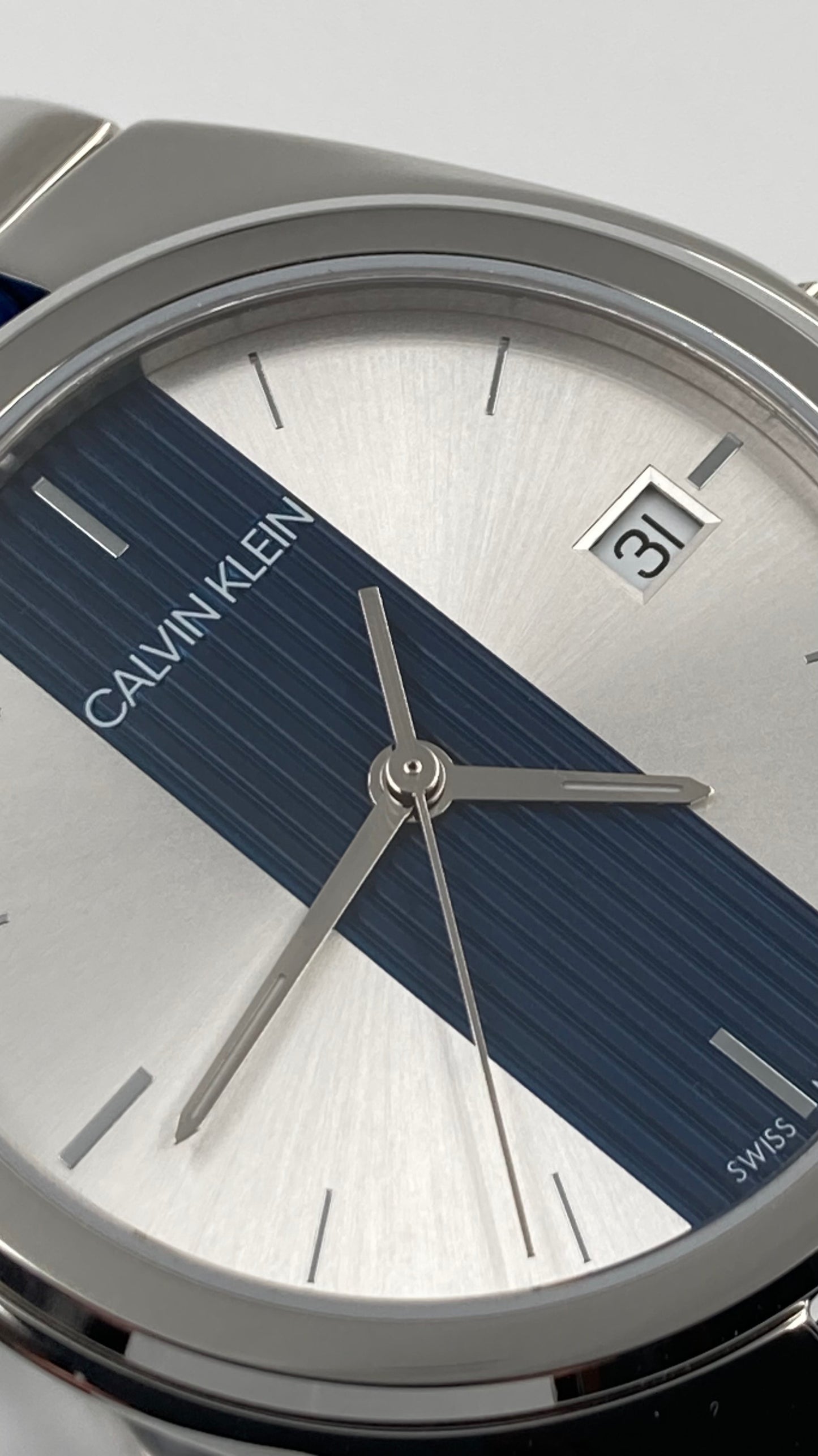 New Swiss Made CALVIN KLEIN Contrast Ladies Quartz Watch