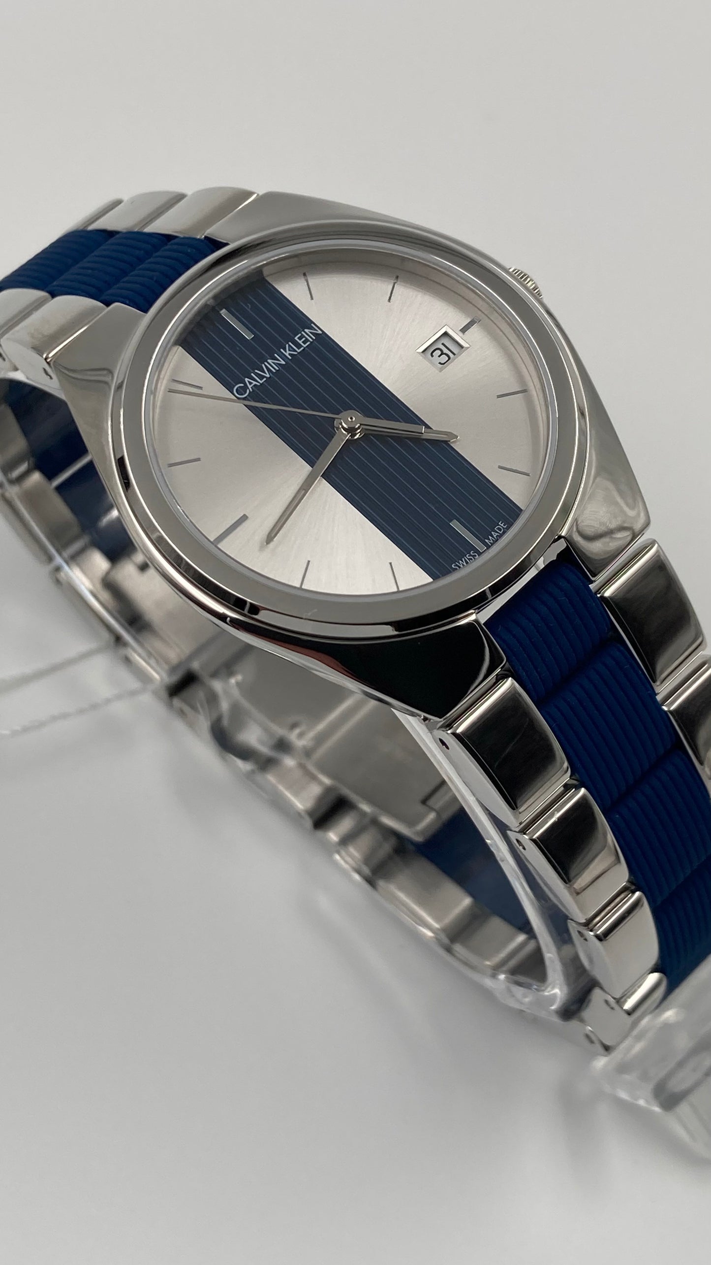 New Swiss Made CALVIN KLEIN Contrast Ladies Quartz Watch