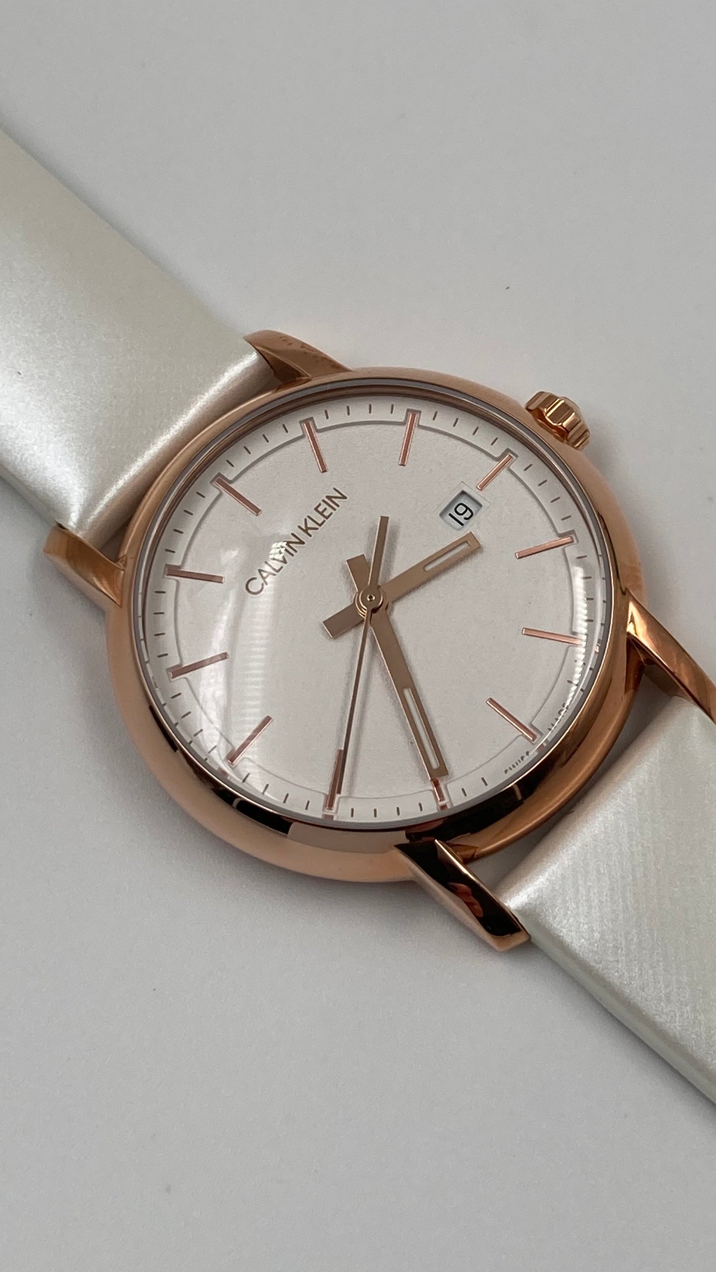 New Swiss Made CALVIN KLEIN Established Quartz Silver Dial Ladies Watch